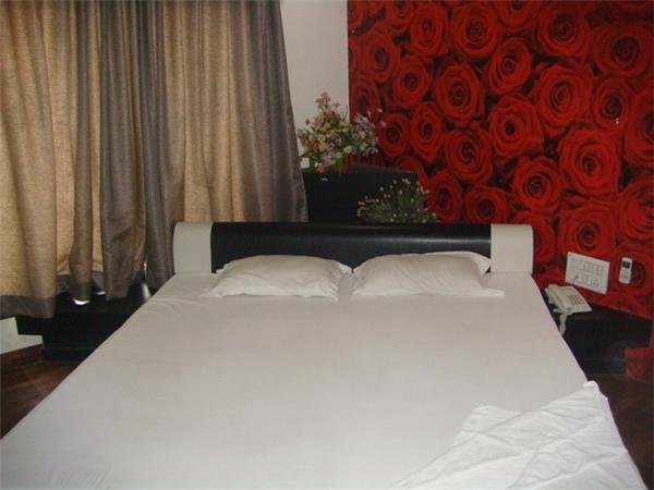 Hotel Tirupati Palace