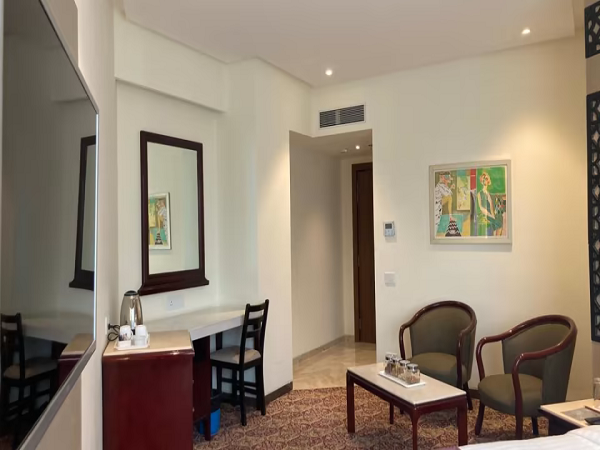 Hotel Sarovar Portico