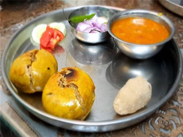 Ranjeet’s kitchen<span class='yasr-stars-title-average'><div class='yasr-stars-title yasr-rater-stars'
id='yasr-overall-rating-rater-21cd424373669'
data-rating='3.3'
data-rater-starsize='16'>
</div></span>