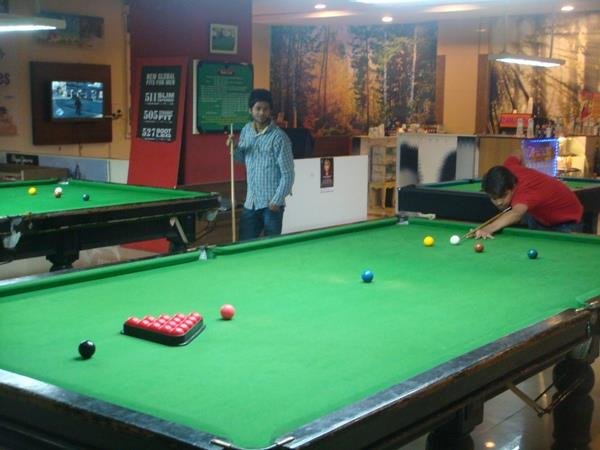 Rainbow Snooker Pool & Café<span class='yasr-stars-title-average'><div class='yasr-stars-title yasr-rater-stars'
id='yasr-overall-rating-rater-cd5ed80169349'
data-rating='3.3'
data-rater-starsize='16'>
</div></span>