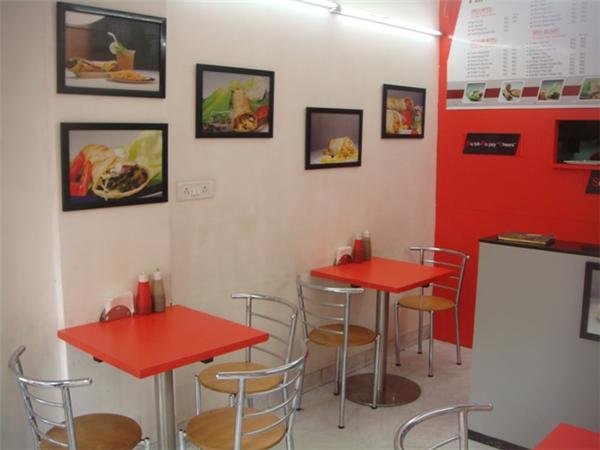 Rolls Mania<span class='yasr-stars-title-average'><div class='yasr-stars-title yasr-rater-stars'
id='yasr-overall-rating-rater-1a556c21ad935'
data-rating='3.3'
data-rater-starsize='16'>
</div></span>