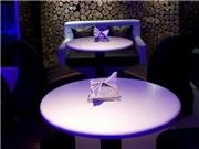 Showoff<span class='yasr-stars-title-average'><div class='yasr-stars-title yasr-rater-stars'
id='yasr-overall-rating-rater-16554e43b2919'
data-rating='3.3'
data-rater-starsize='16'>
</div></span>