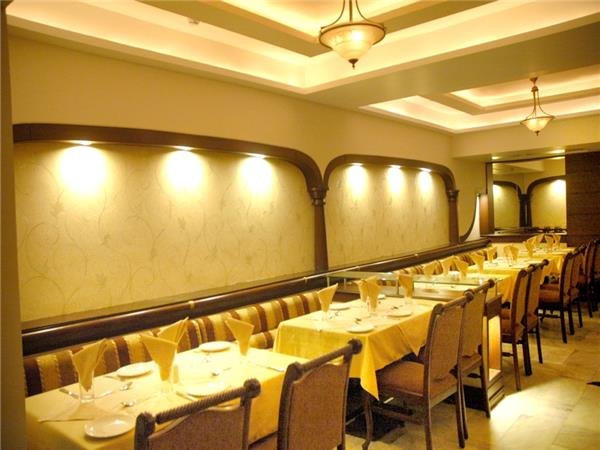 Royal Feast<span class='yasr-stars-title-average'><div class='yasr-stars-title yasr-rater-stars'
id='yasr-overall-rating-rater-1392c5969ba5a'
data-rating='3.3'
data-rater-starsize='16'>
</div></span>