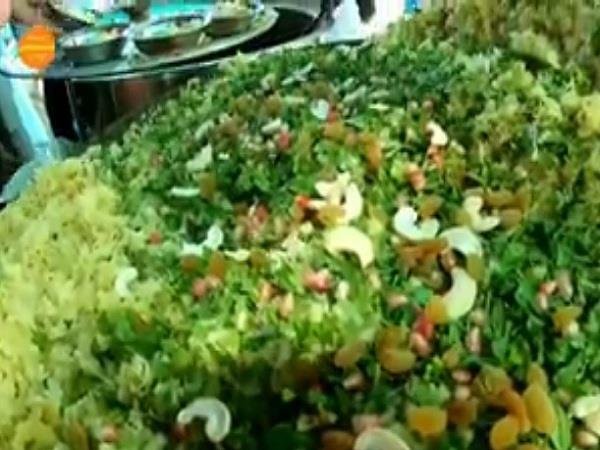 Saini Usal Poha<span class='yasr-stars-title-average'><div class='yasr-stars-title yasr-rater-stars'
id='yasr-overall-rating-rater-92e66db38eb13'
data-rating='3.3'
data-rater-starsize='16'>
</div></span>