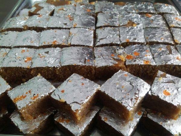 Agrawal Sweets – Agrawal Misthan Bhgandar<span class='yasr-stars-title-average'><div class='yasr-stars-title yasr-rater-stars'
id='yasr-overall-rating-rater-e360284dec97f'
data-rating='3.3'
data-rater-starsize='16'>
</div></span>