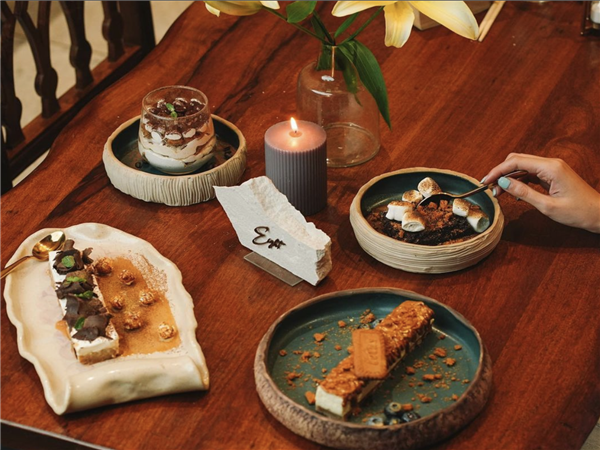 99 Kitchen & Co.<span class='yasr-stars-title-average'><div class='yasr-stars-title yasr-rater-stars'
id='yasr-overall-rating-rater-529539c9b4966'
data-rating='3.3'
data-rater-starsize='16'>
</div></span>