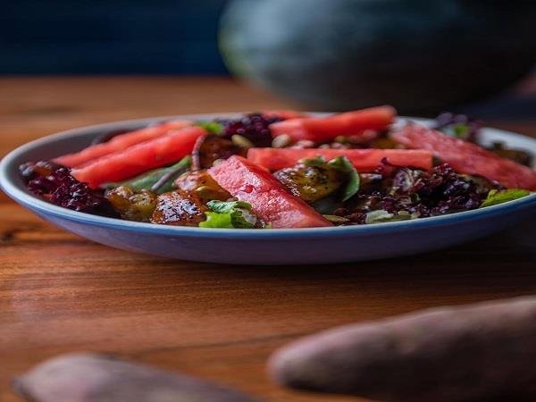 Bunk Café<span class='yasr-stars-title-average'><div class='yasr-stars-title yasr-rater-stars'
id='yasr-overall-rating-rater-1d03593931946'
data-rating='3.3'
data-rater-starsize='16'>
</div></span>