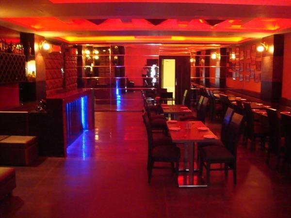 Amnesia Lounge<span class='yasr-stars-title-average'><div class='yasr-stars-title yasr-rater-stars'
id='yasr-overall-rating-rater-3bd39b61d10bd'
data-rating='3.3'
data-rater-starsize='16'>
</div></span>