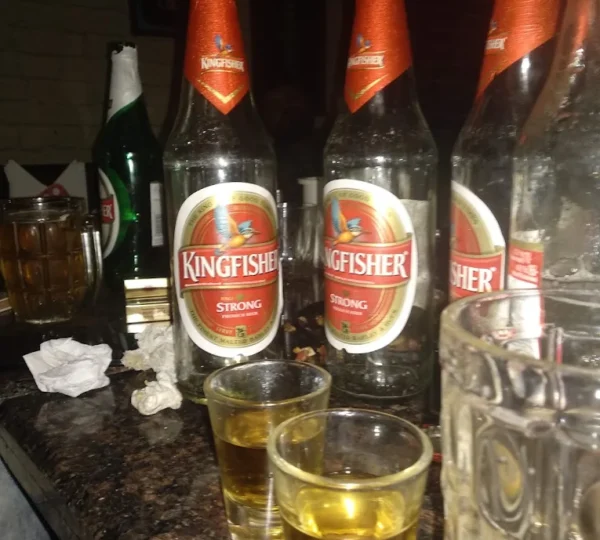 60 ML Bar & Restaurant